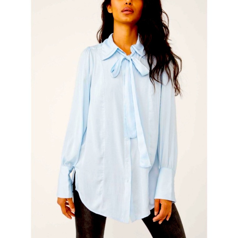 SALE FREE PEOPLE LALA SHIRT in SKY BLUE NO OFFERS